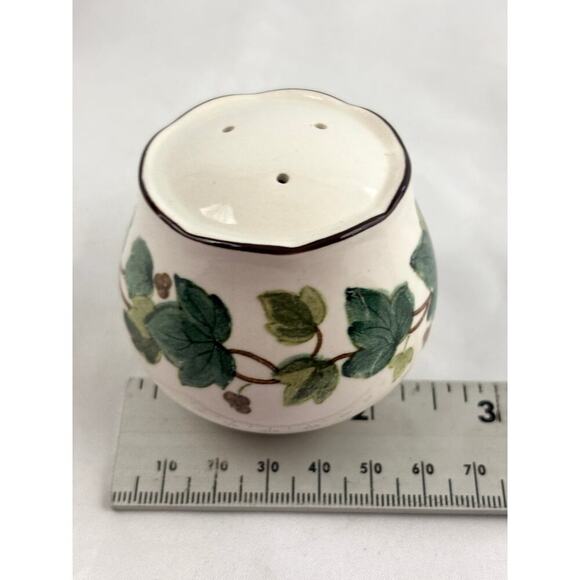 VTG Green Ivy Plant Salt and Pepper Ceramic Shakers Japan Set - Picture 8 of 16